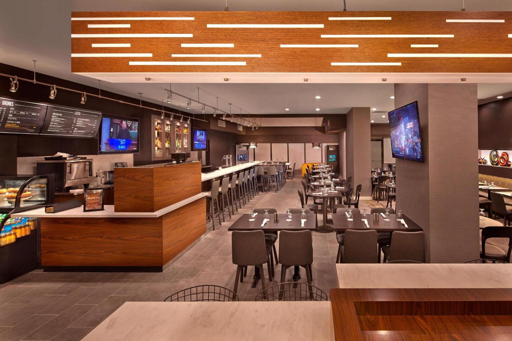 Courtyard By Marriott Philadelphia City Avenue Exterior foto